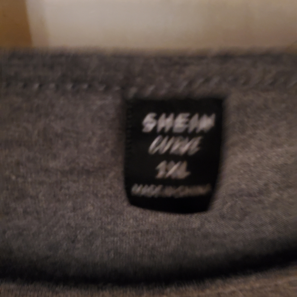 SHEIN Drop Shoulder Bandana Hem T-shirt - Picture 9 of 10